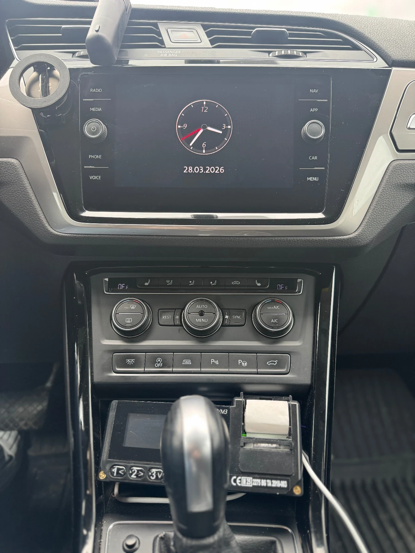 VW Touran, снимка 7 - Автомобили и джипове - 54033444