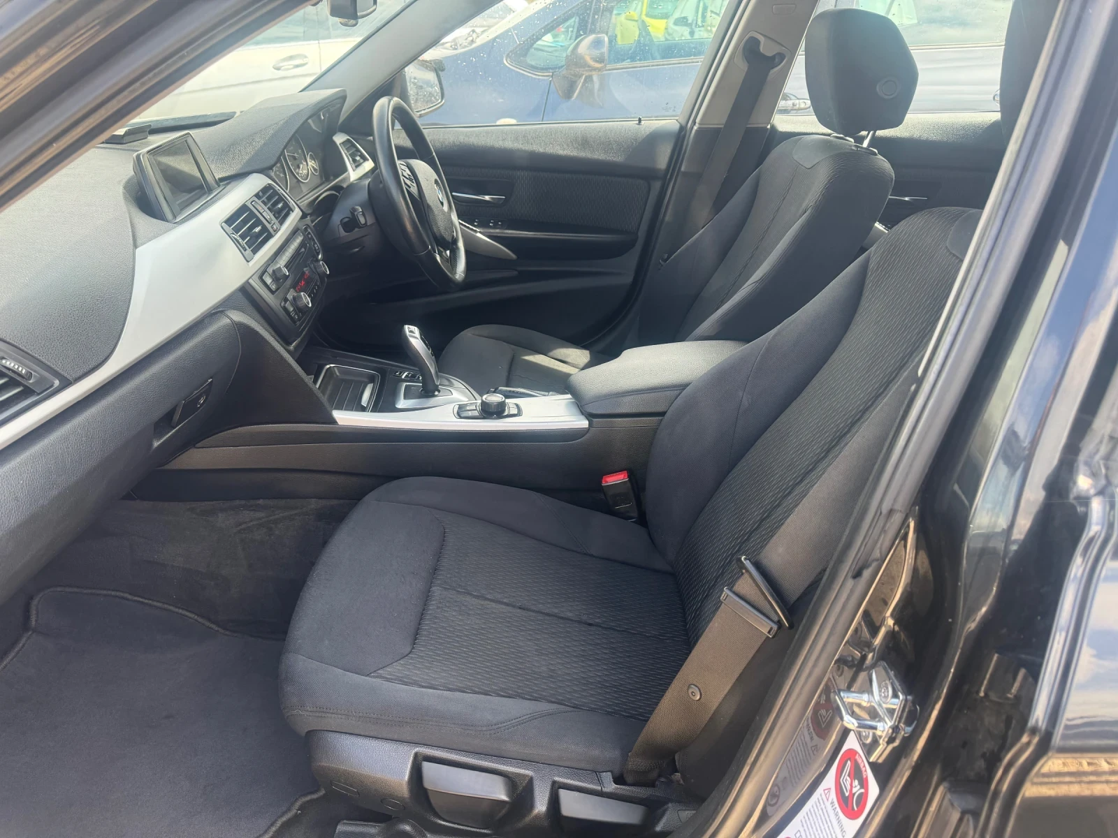 BMW 320 D ДЕСЕН АВТОМАТИК БАРТЕР ЛИЗИНГ, снимка 8 - Автомобили и джипове - 54177521