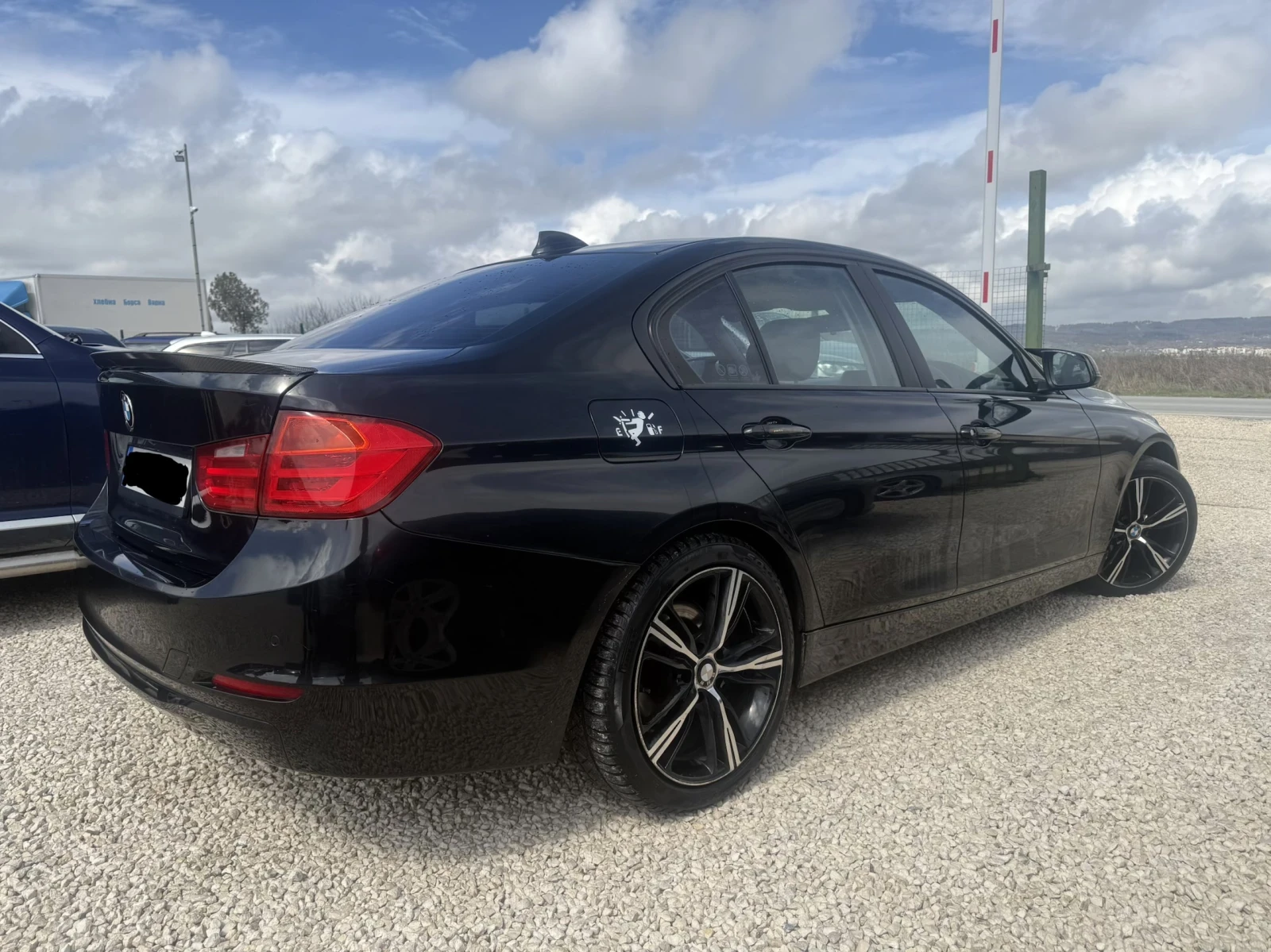 BMW 320 D ДЕСЕН АВТОМАТИК БАРТЕР ЛИЗИНГ, снимка 4 - Автомобили и джипове - 54177521