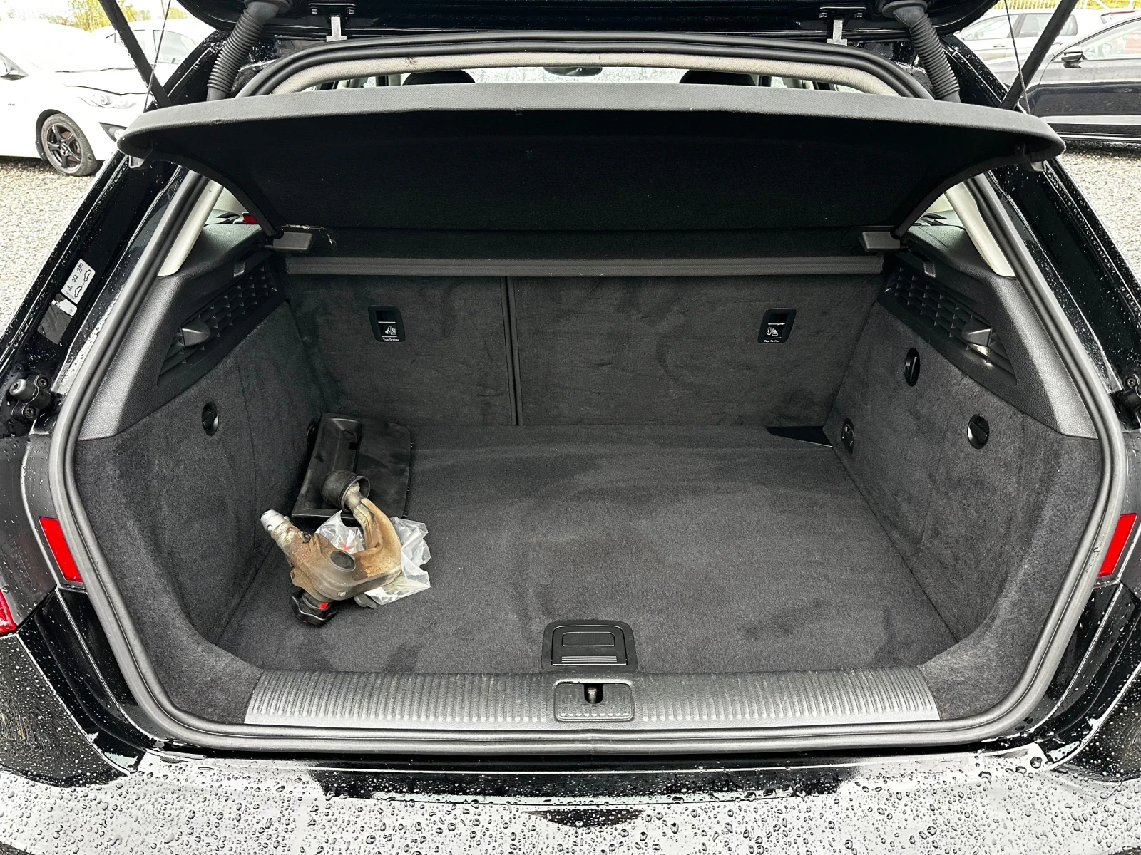 Audi A3 1.6 TDI EVRO 5, снимка 14 - Автомобили и джипове - 54195833