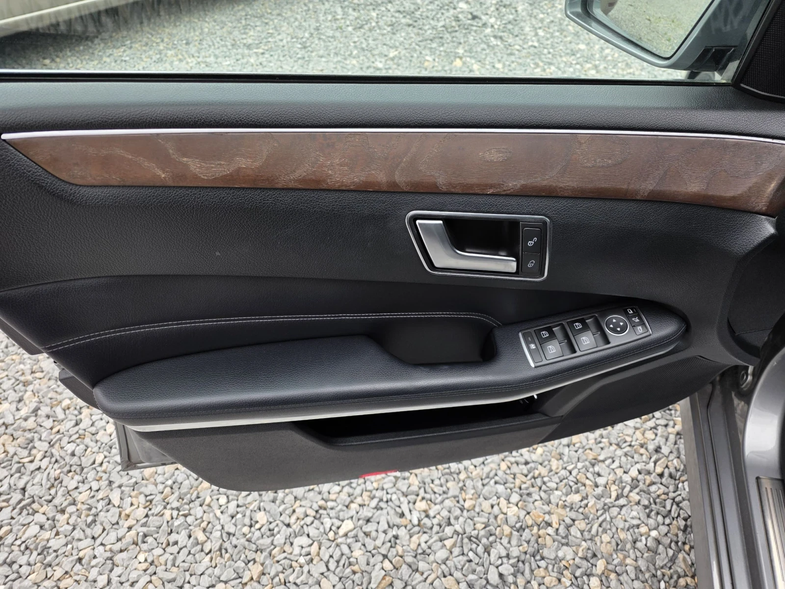 Mercedes-Benz E 220 2.2cdi 170h.p 9G tronic, снимка 9 - Автомобили и джипове - 54494022