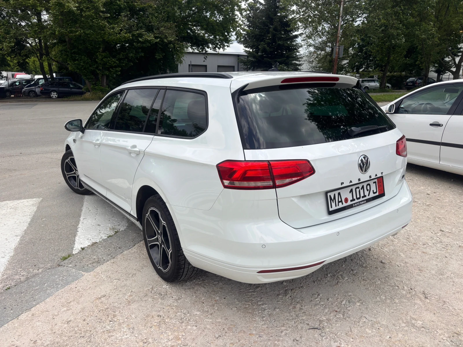 VW Passat 2.0TDI 150KC., снимка 10 - Автомобили и джипове - 54778513