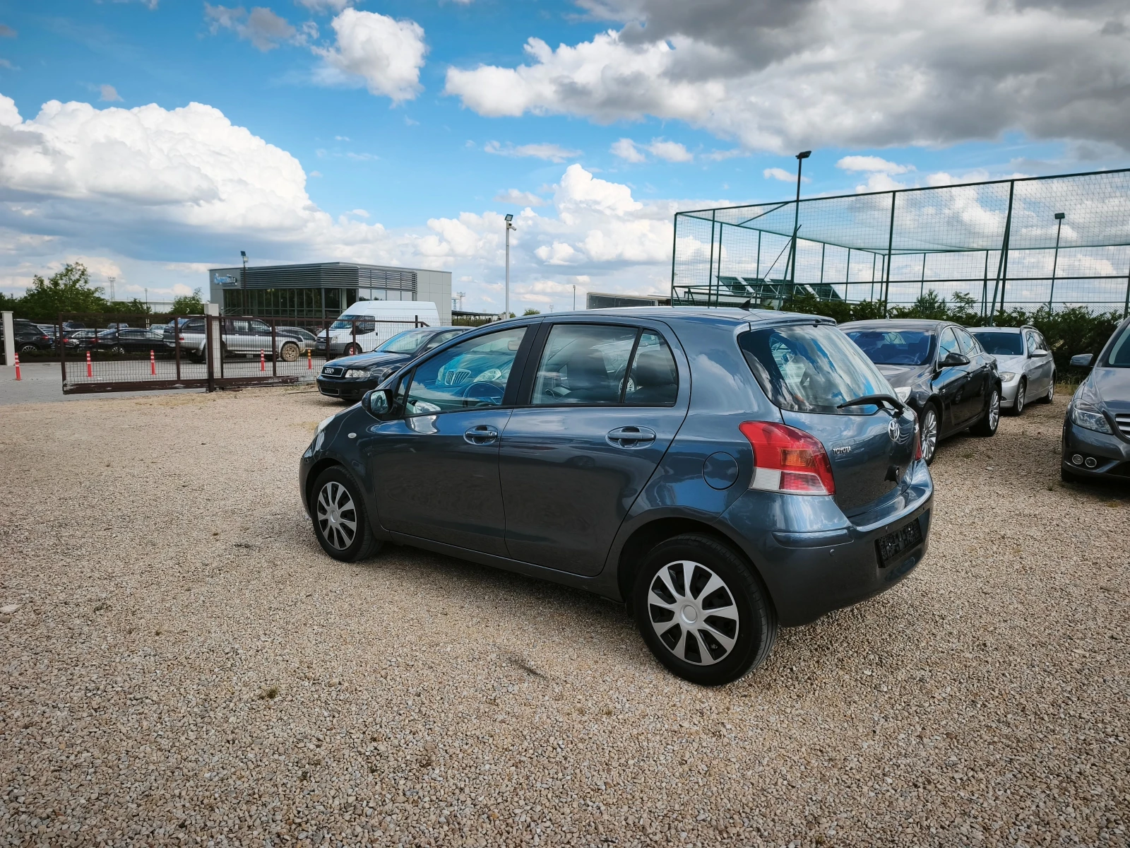 Toyota Yaris 1.3VVTI-99кс= 117х.kм= 6СК= FACELIFT= КЛИМАТРОНИ, снимка 9 - Автомобили и джипове - 54931494