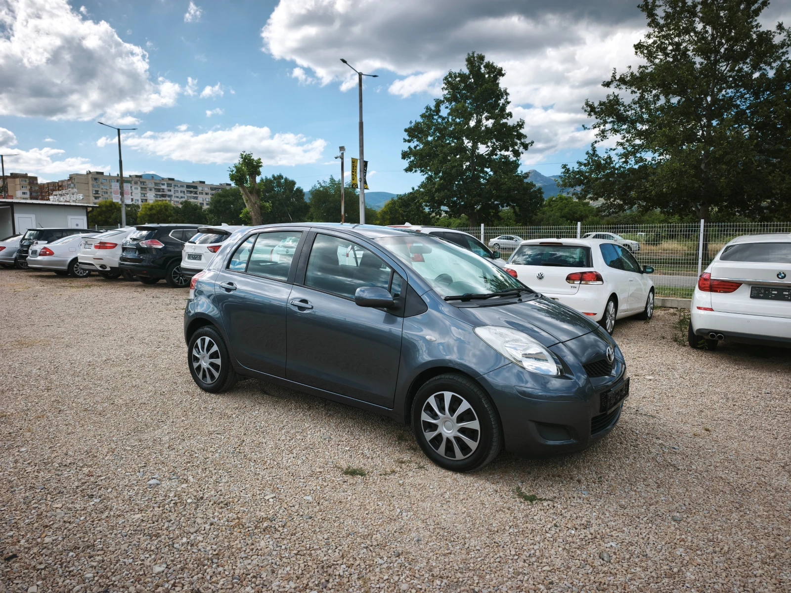 Toyota Yaris 1.3VVTI-99кс= 117х.kм= 6СК= FACELIFT= КЛИМАТРОНИ, снимка 4 - Автомобили и джипове - 54931494