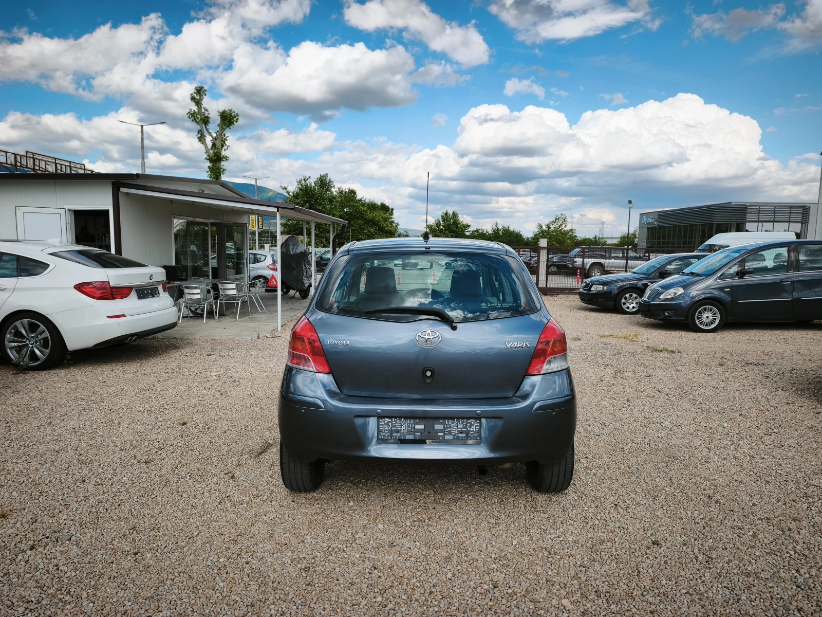 Toyota Yaris 1.3VVTI-99кс= 117х.kм= 6СК= FACELIFT= КЛИМАТРОНИ, снимка 7 - Автомобили и джипове - 54931494