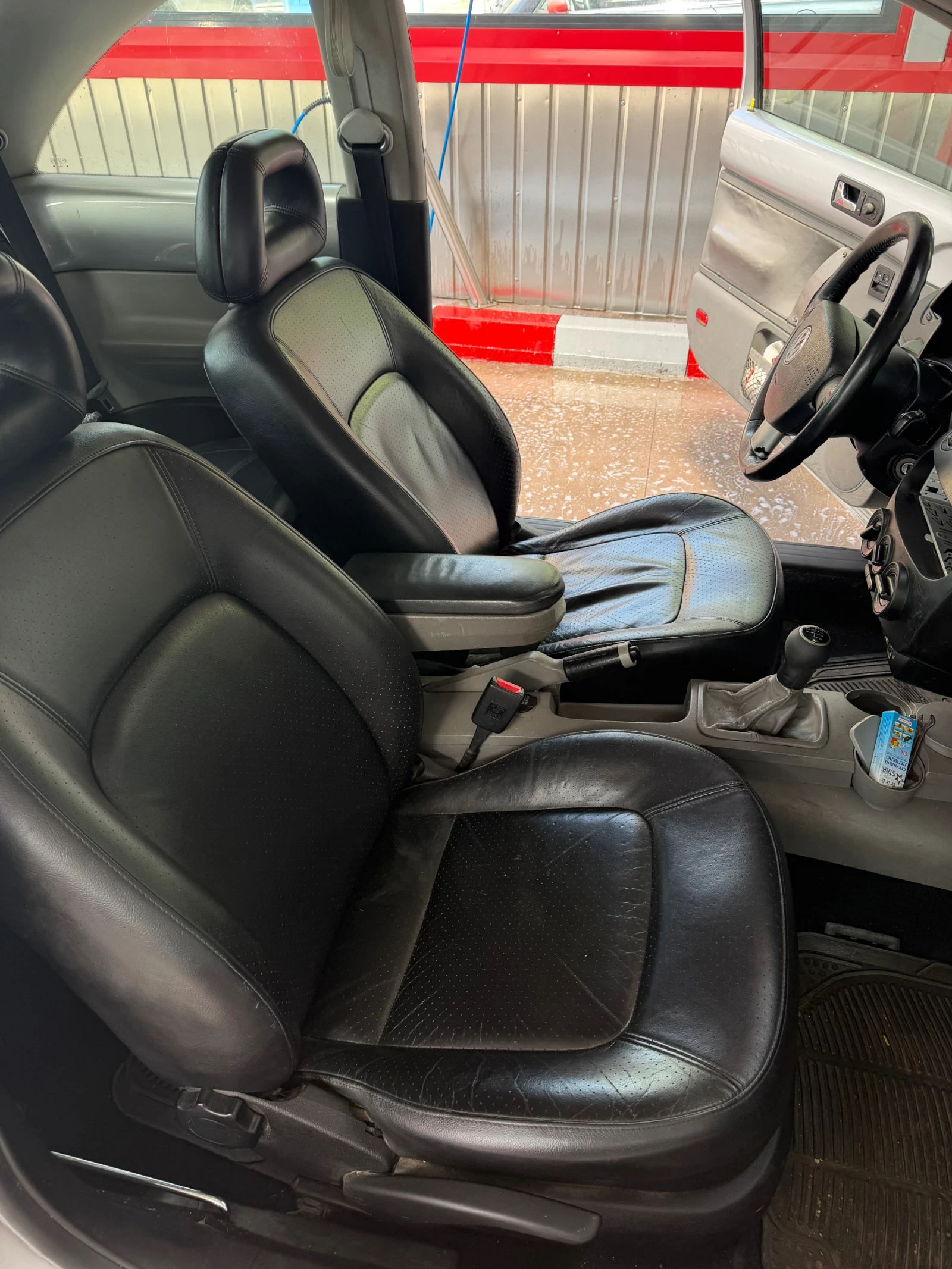 VW Beetle, снимка 8 - Автомобили и джипове - 55135758