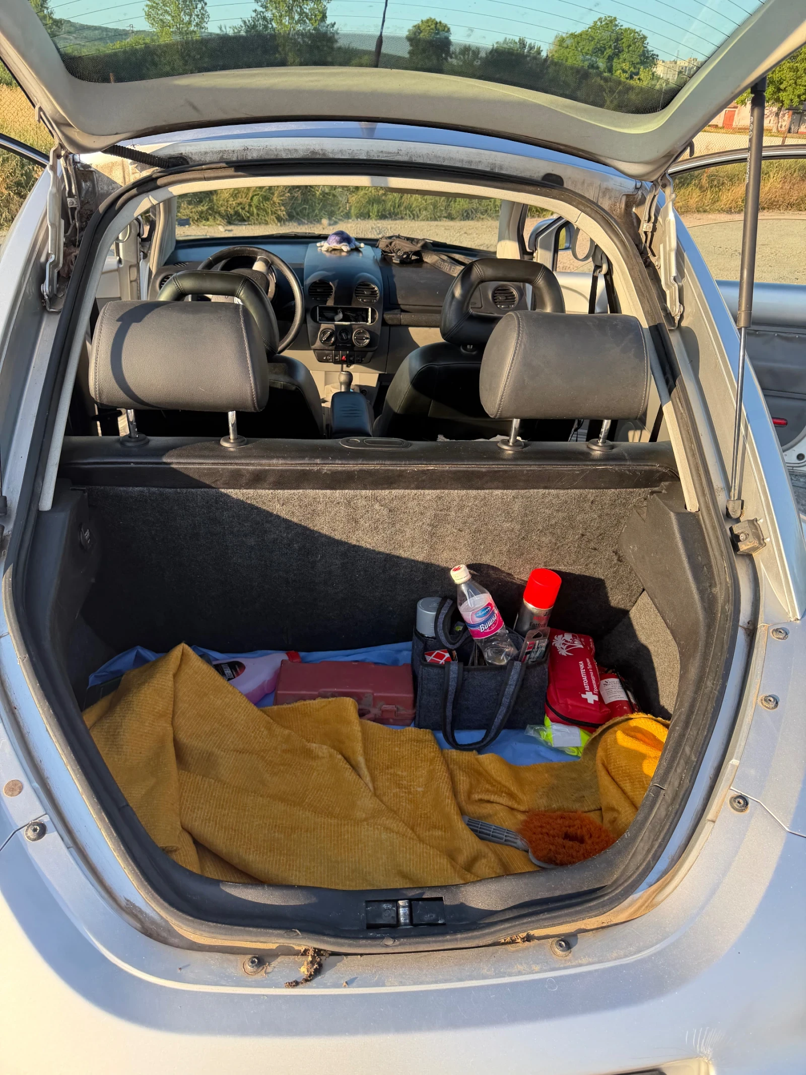VW Beetle, снимка 5 - Автомобили и джипове - 55135758