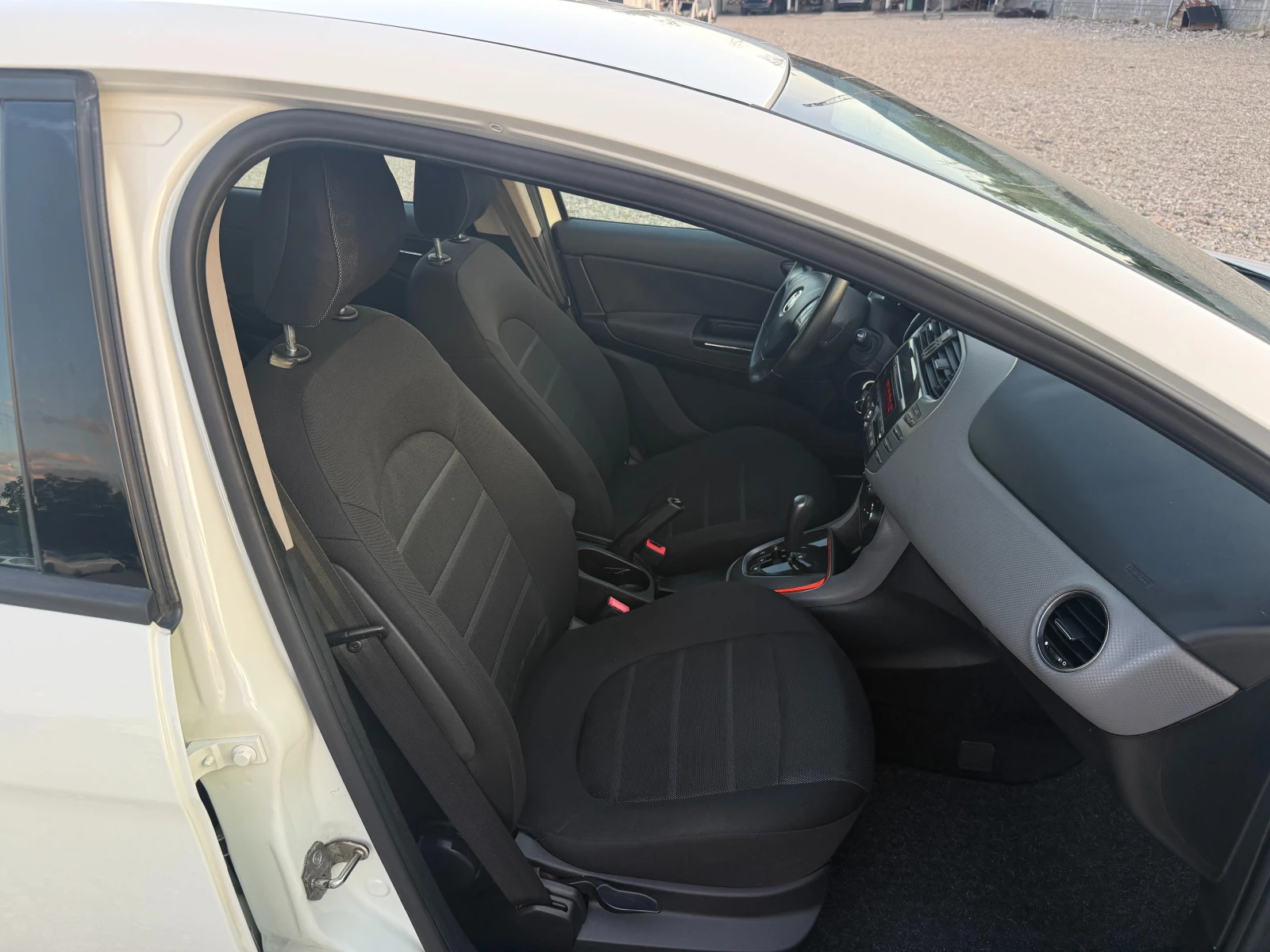 Fiat Bravo 1.6 Multijet Автомат/Парктроник/Собствен лизинг, снимка 12 - Автомобили и джипове - 55269562