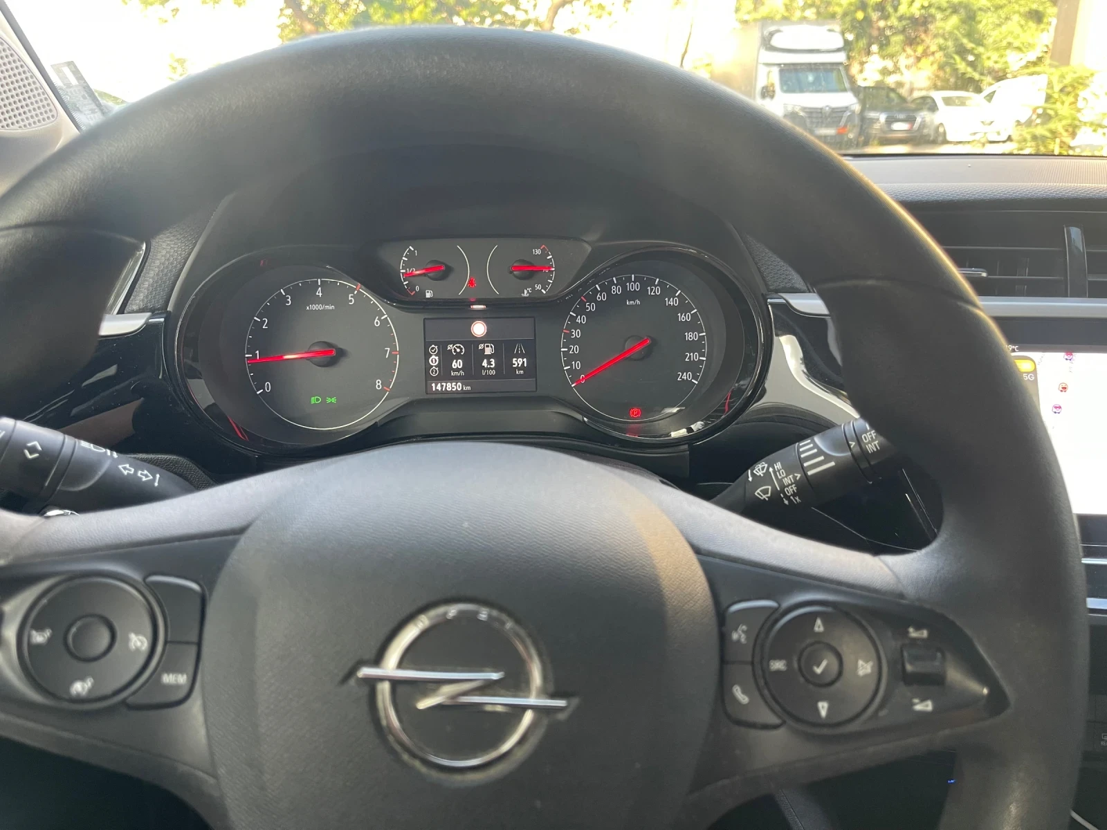 Opel Corsa 1.5d, снимка 13 - Автомобили и джипове - 55967114