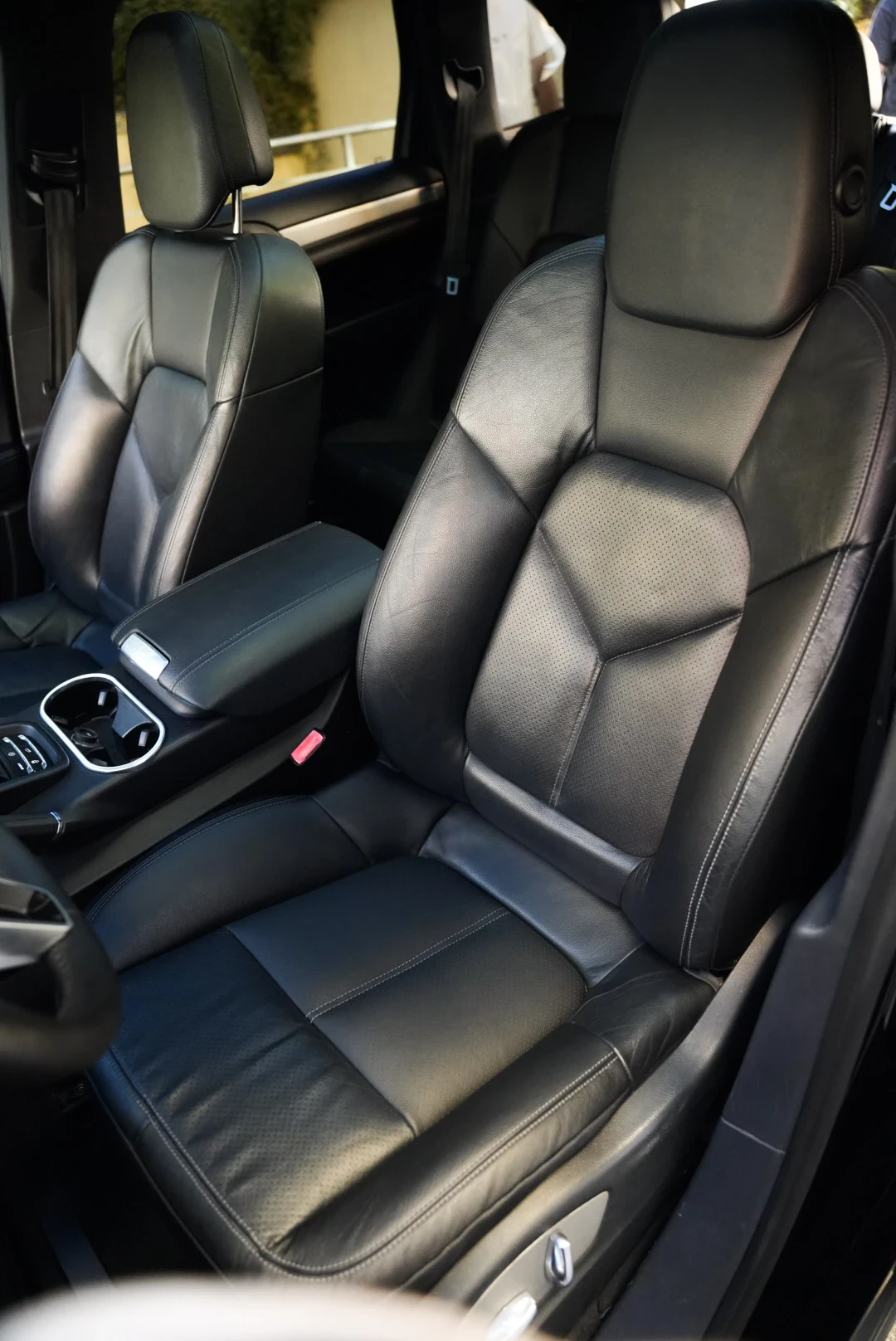 Porsche Cayenne Diesel 3.0 V6, снимка 7 - Автомобили и джипове - 56349640