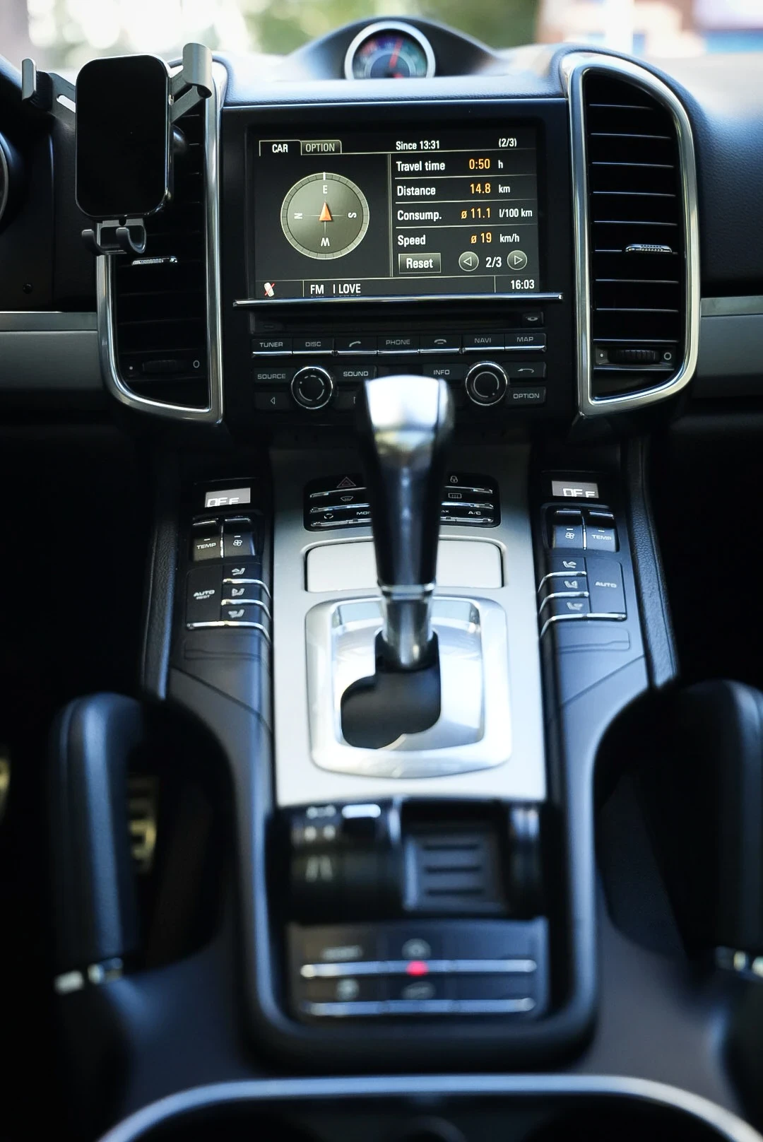Porsche Cayenne Diesel 3.0 V6, снимка 11 - Автомобили и джипове - 56349640