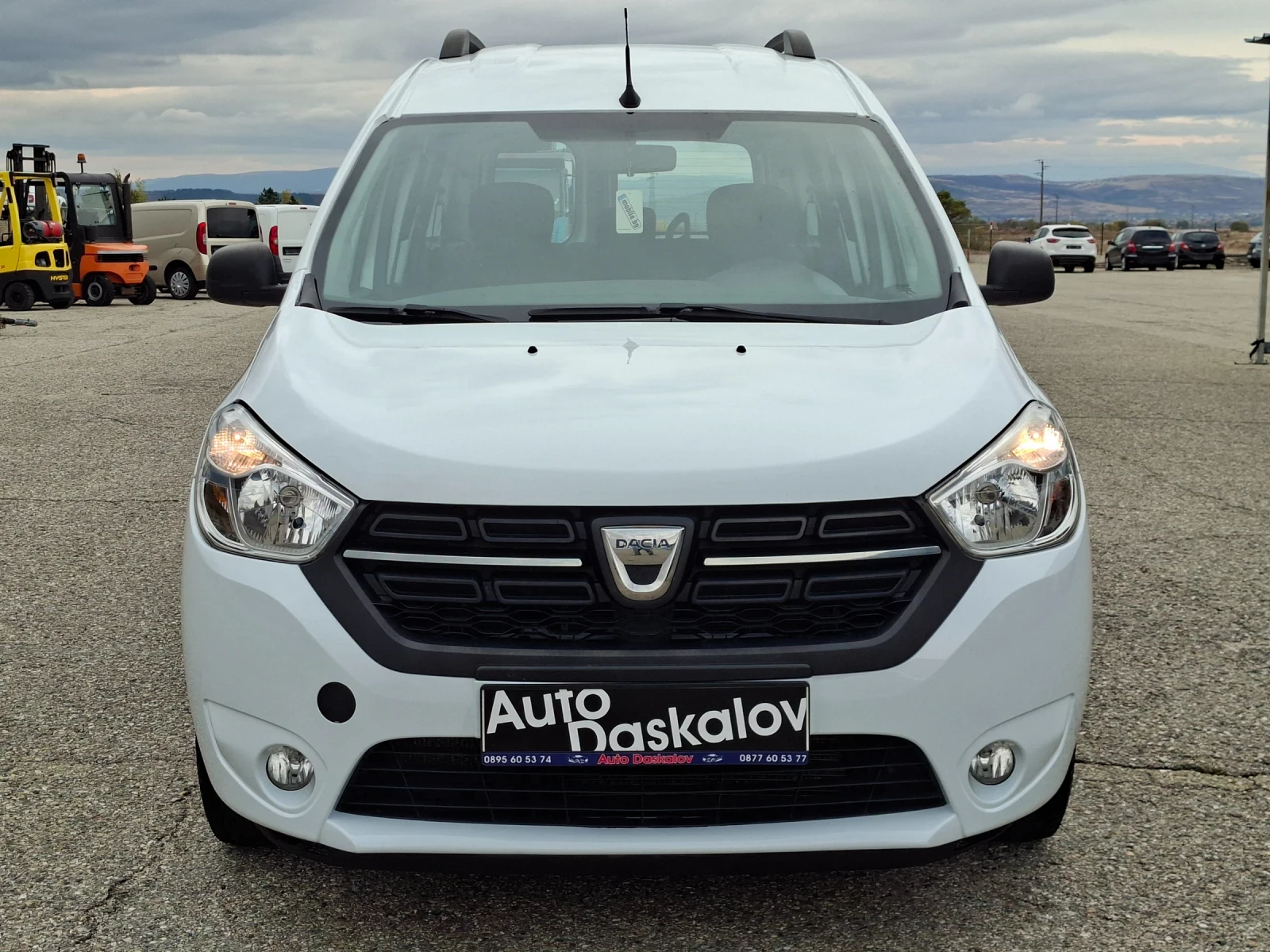Dacia Dokker Docker 1, 5 dci, снимка 2 - Автомобили и джипове - 56519867