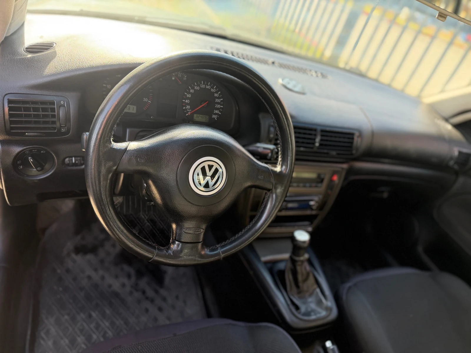 VW Passat, снимка 4 - Автомобили и джипове - 56588774