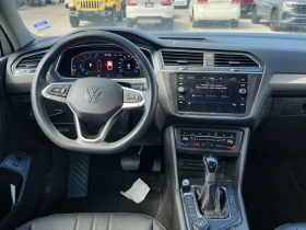 VW Tiguan Comfortline/CARFAX/Кожа/Подгрев/ФИНАНСИРАНЕ, снимка 10