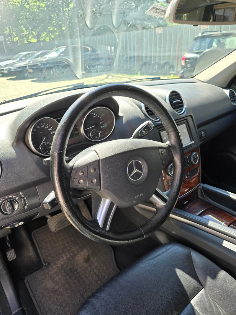 Mercedes-Benz ML 320, снимка 8 - Автомобили и джипове - 47032693