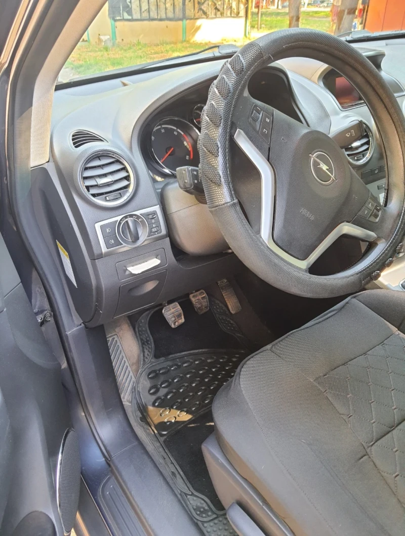 Opel Antara, снимка 9 - Автомобили и джипове - 47506728