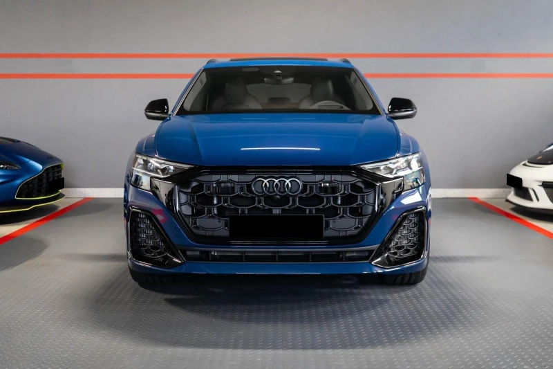 Audi SQ8 FACELIFT/ABT 650HP/CARBON/B&O/PANO/MATRIX/HEAD UP/, снимка 2 - Автомобили и джипове - 51165726