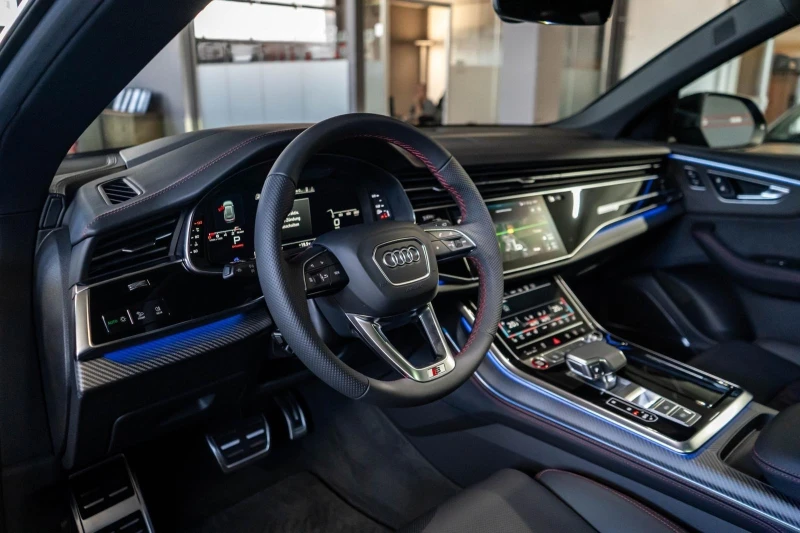 Audi SQ8 FACELIFT/ABT 650HP/CARBON/B&O/PANO/MATRIX/HEAD UP/, снимка 10 - Автомобили и джипове - 51165726