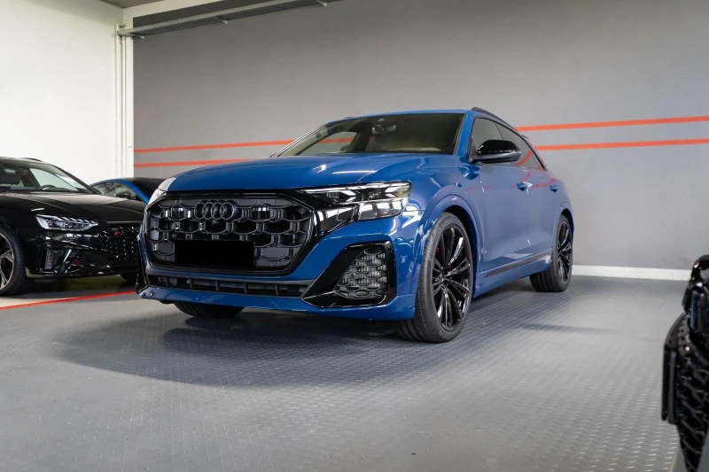 Audi SQ8 FACELIFT/ABT 650HP/CARBON/B&O/PANO/MATRIX/HEAD UP/, снимка 3 - Автомобили и джипове - 51165726