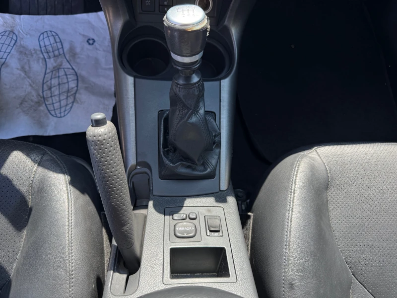 Toyota Rav4, снимка 8 - Автомобили и джипове - 51630388
