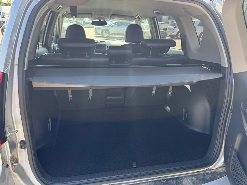 Toyota Rav4, снимка 6 - Автомобили и джипове - 51630388