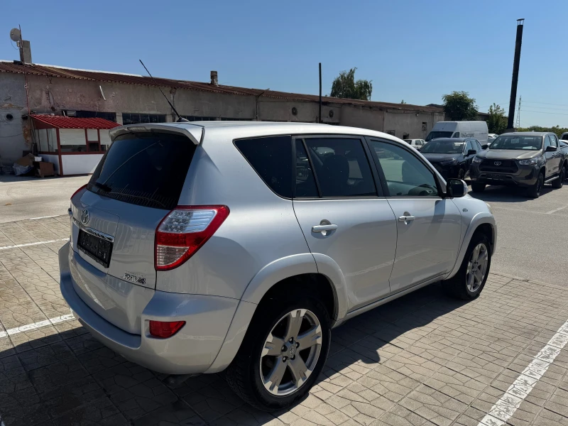 Toyota Rav4, снимка 4 - Автомобили и джипове - 51630388