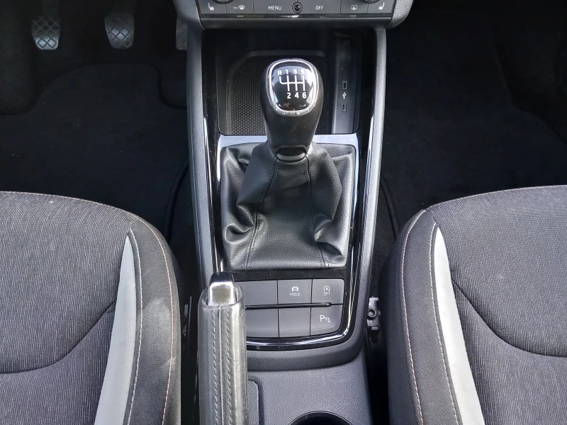 Skoda Kamiq 1.0 TSI/ G-Tec, снимка 10 - Автомобили и джипове - 52017684