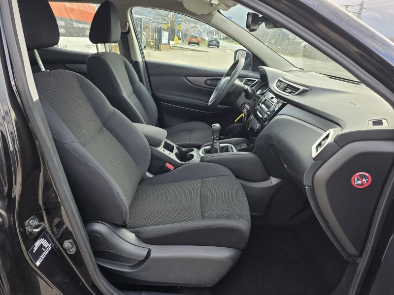 Nissan Qashqai 1.2 DIG-T ACENTA, снимка 9 - Автомобили и джипове - 52997779