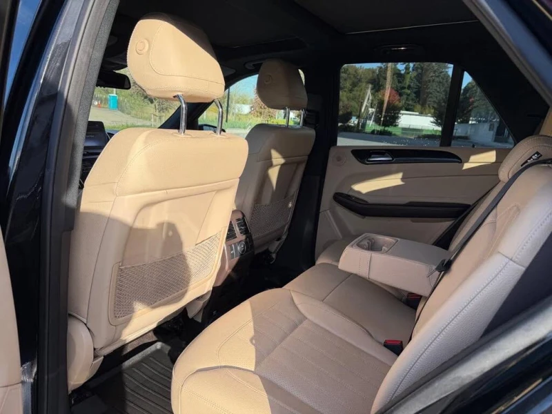 Mercedes-Benz GLE 400 4MATIC* CARFAX* AВТОЛИЗИНГ, снимка 13 - Автомобили и джипове - 53510811