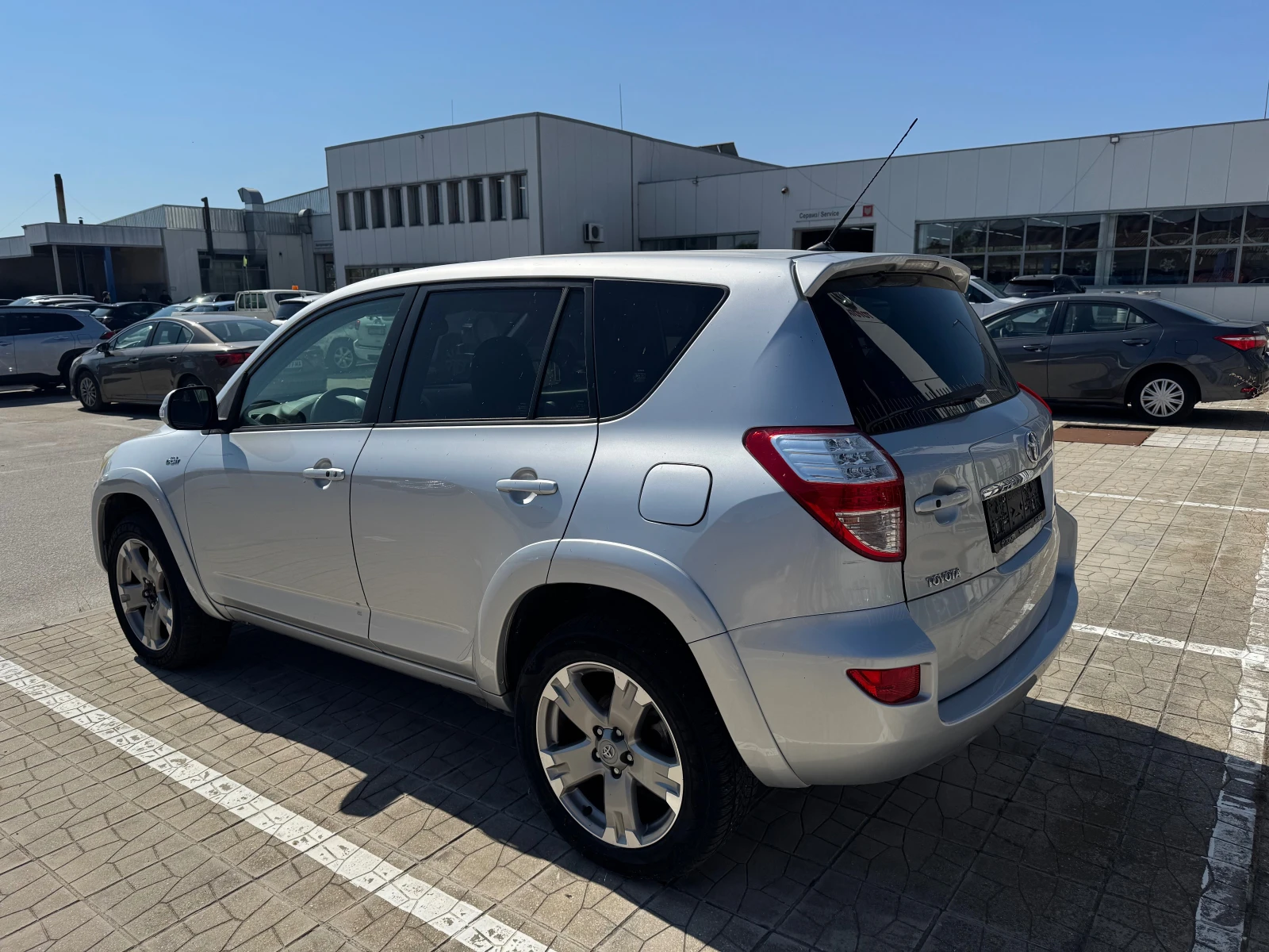 Toyota Rav4  - изображение 5