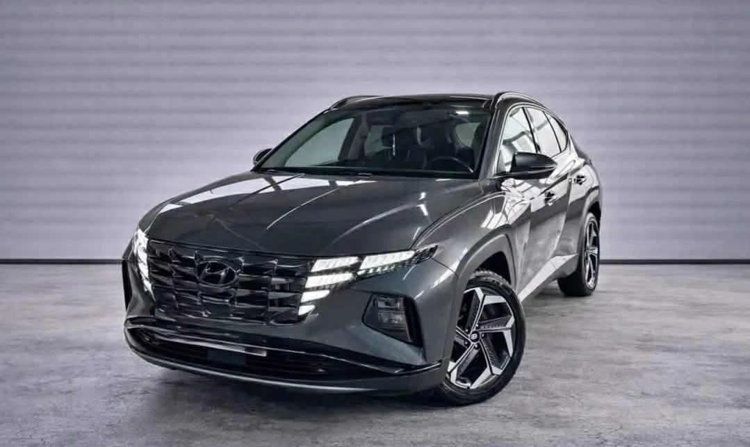 Hyundai Tucson Спешно!, снимка 11 - Автомобили и джипове - 53746018