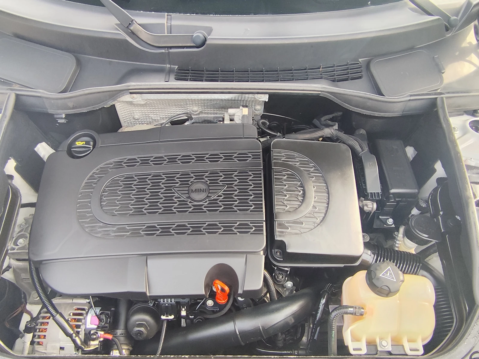 Mini Countryman 1.6D* 4X4* EURO5B* XENON* KLIMATRONIK* , снимка 13 - Автомобили и джипове - 53922408