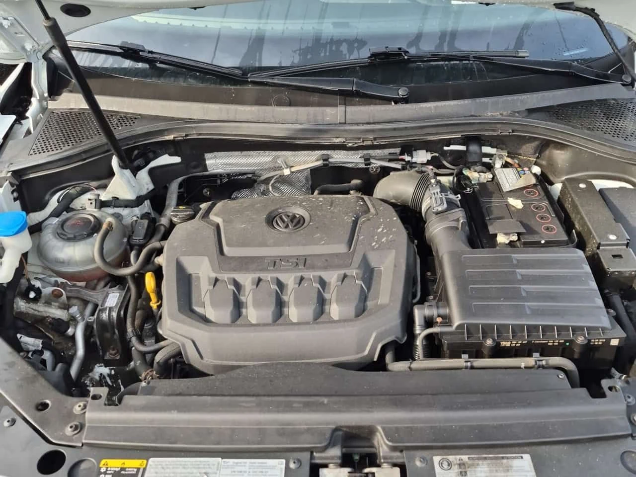 VW Tiguan * TRENDLINE * CARFAX * БЕЗ ИНЦИДЕНТИ * , снимка 17 - Автомобили и джипове - 54332339