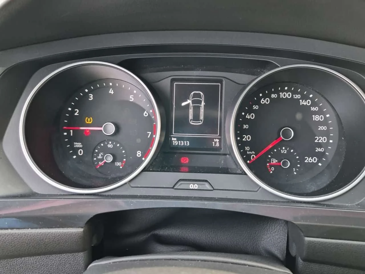 VW Tiguan * TRENDLINE * CARFAX * БЕЗ ИНЦИДЕНТИ * , снимка 9 - Автомобили и джипове - 54332339