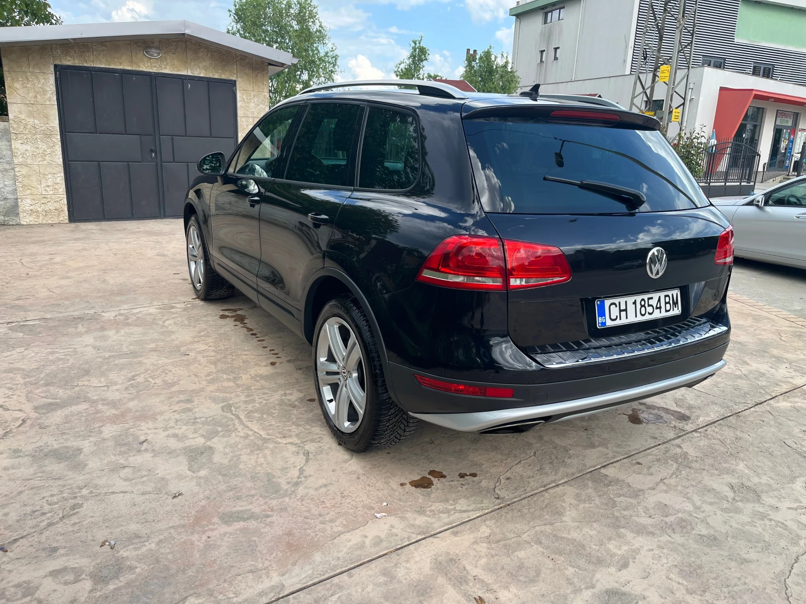 VW Touareg, снимка 5 - Автомобили и джипове - 54617996