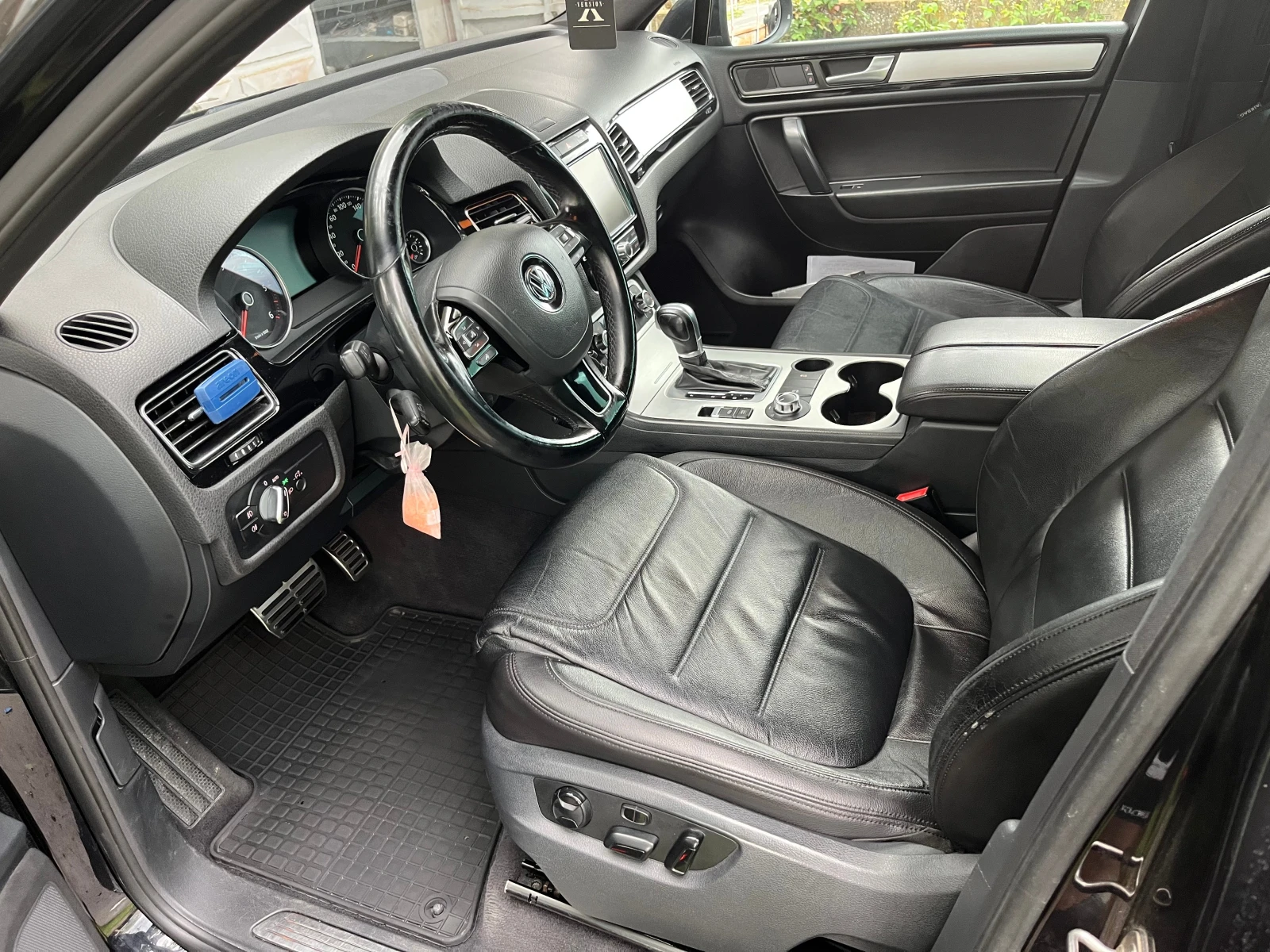 VW Touareg, снимка 9 - Автомобили и джипове - 54617996