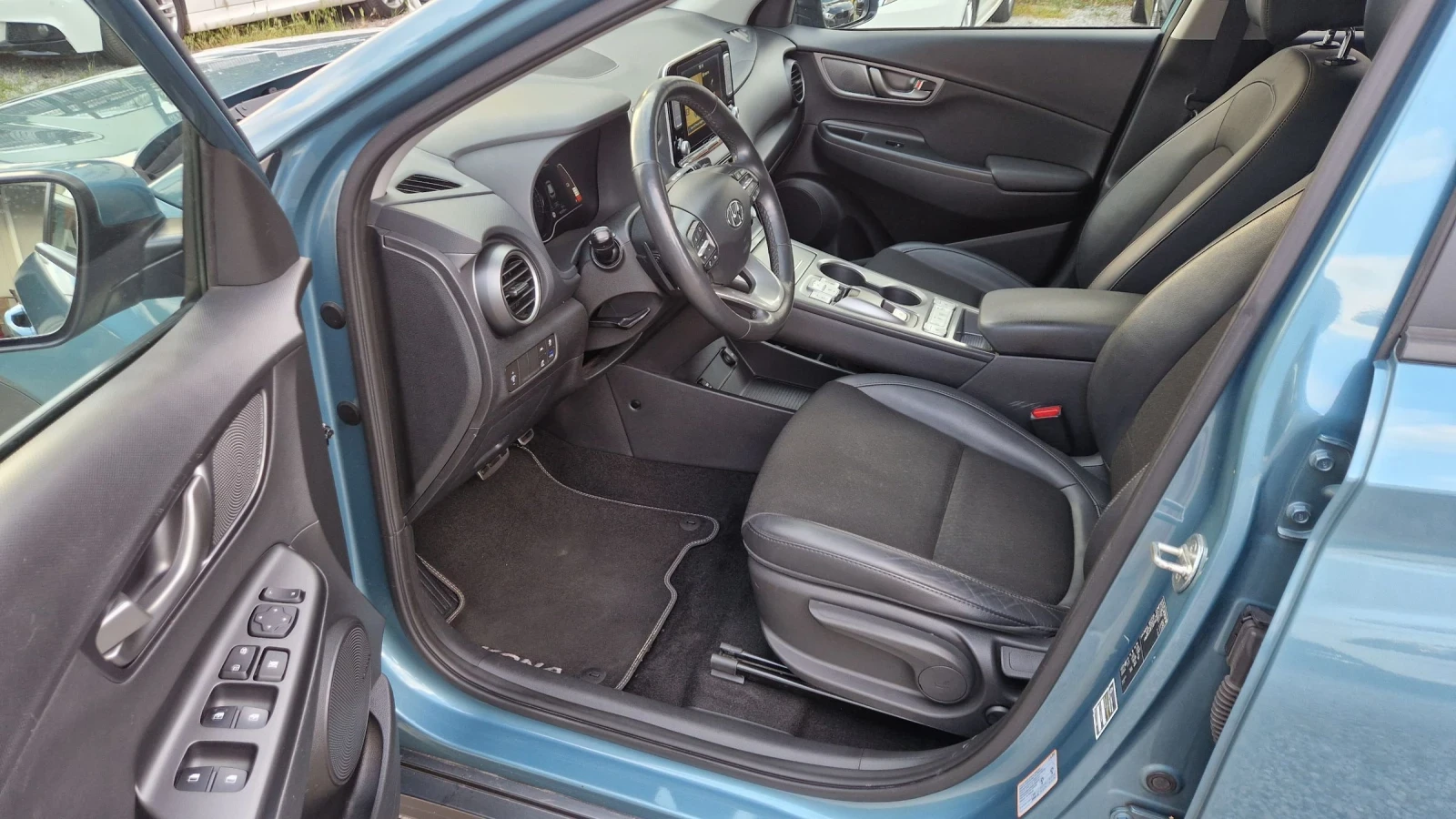 Hyundai Kona 64 kw.204 kc.55000 км.Сменена Батерия по Гаранция!, снимка 8 - Автомобили и джипове - 54853288