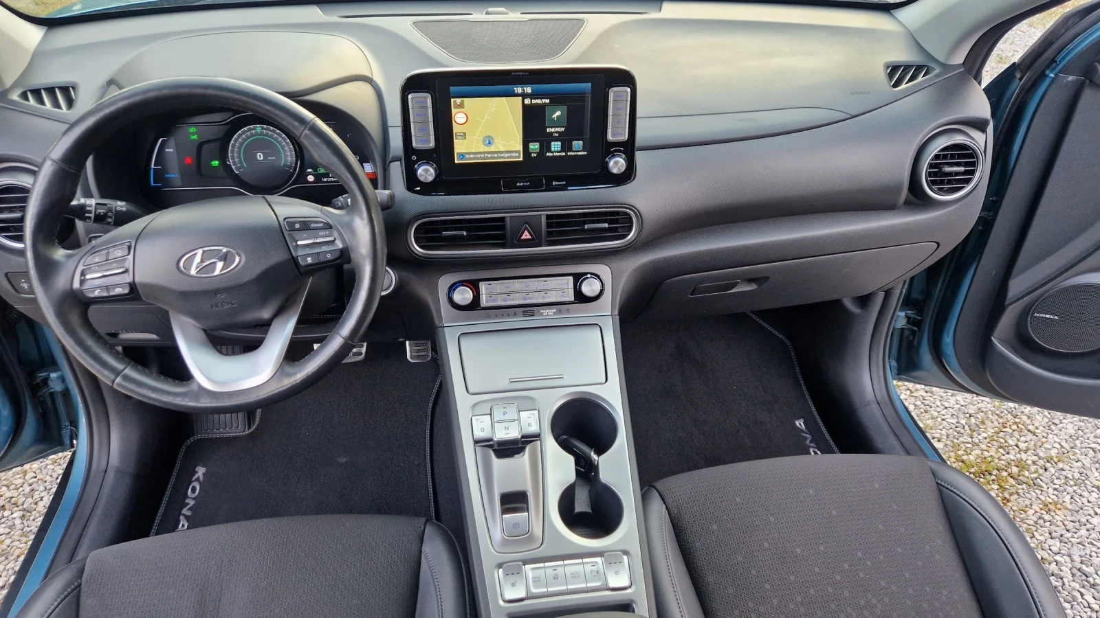 Hyundai Kona 64 kw.204 kc.55000 км.Сменена Батерия по Гаранция!, снимка 12 - Автомобили и джипове - 54853288
