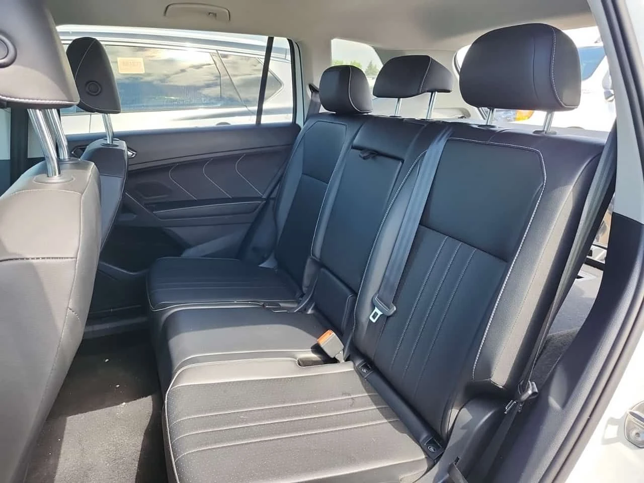 VW Tiguan Comfortline/CARFAX/Кожа/Подгрев/ФИНАНСИРАНЕ, снимка 11 - Автомобили и джипове - 55014973