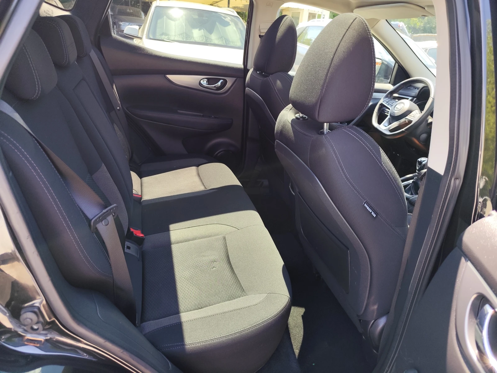 Nissan Qashqai 1.3dig-T* TEKNA* LED* EURO6D* NAVI* CAMERA 360* , снимка 12 - Автомобили и джипове - 55202228