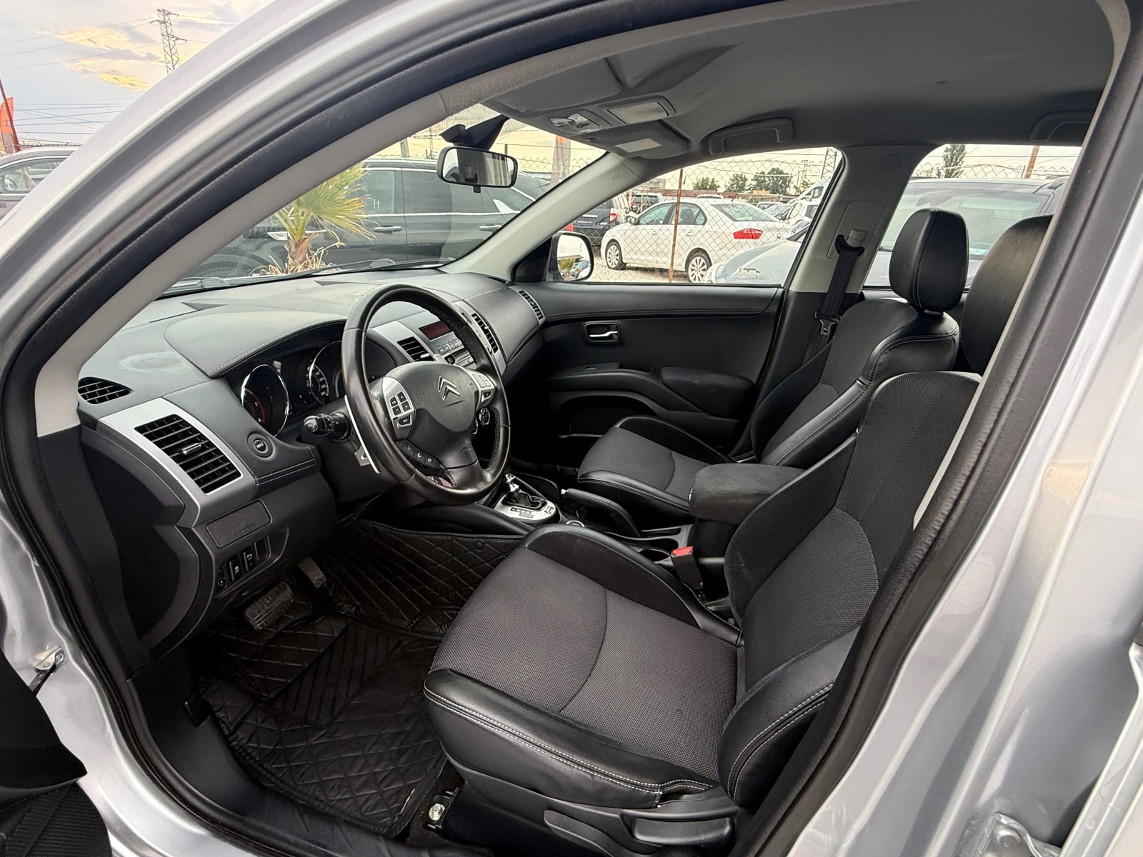 Citroen C-Crosser 4x4#F1 SKOROSTI#KOJA#ALKANTARA#, снимка 6 - Автомобили и джипове - 55311991