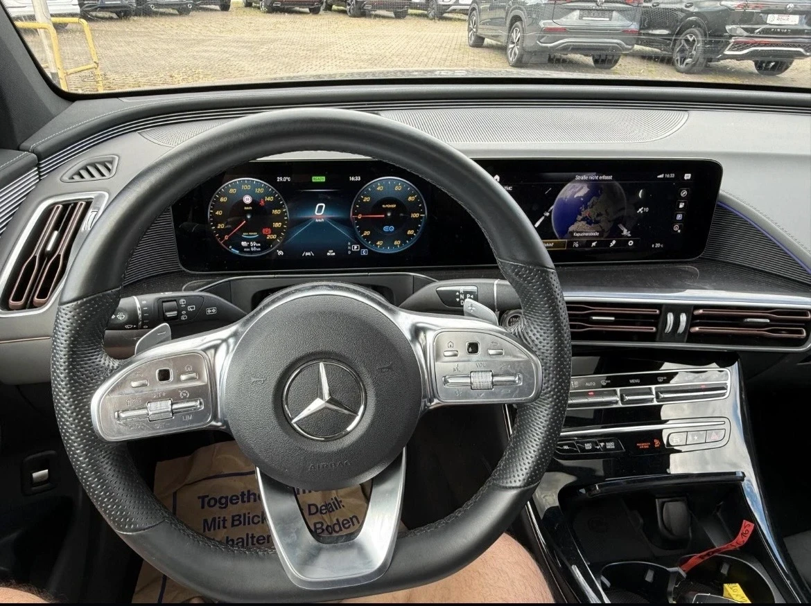 Mercedes-Benz EQC 400* 4Matic* AMG* 360* Pano* HUD* Burm, снимка 6 - Автомобили и джипове - 55442409