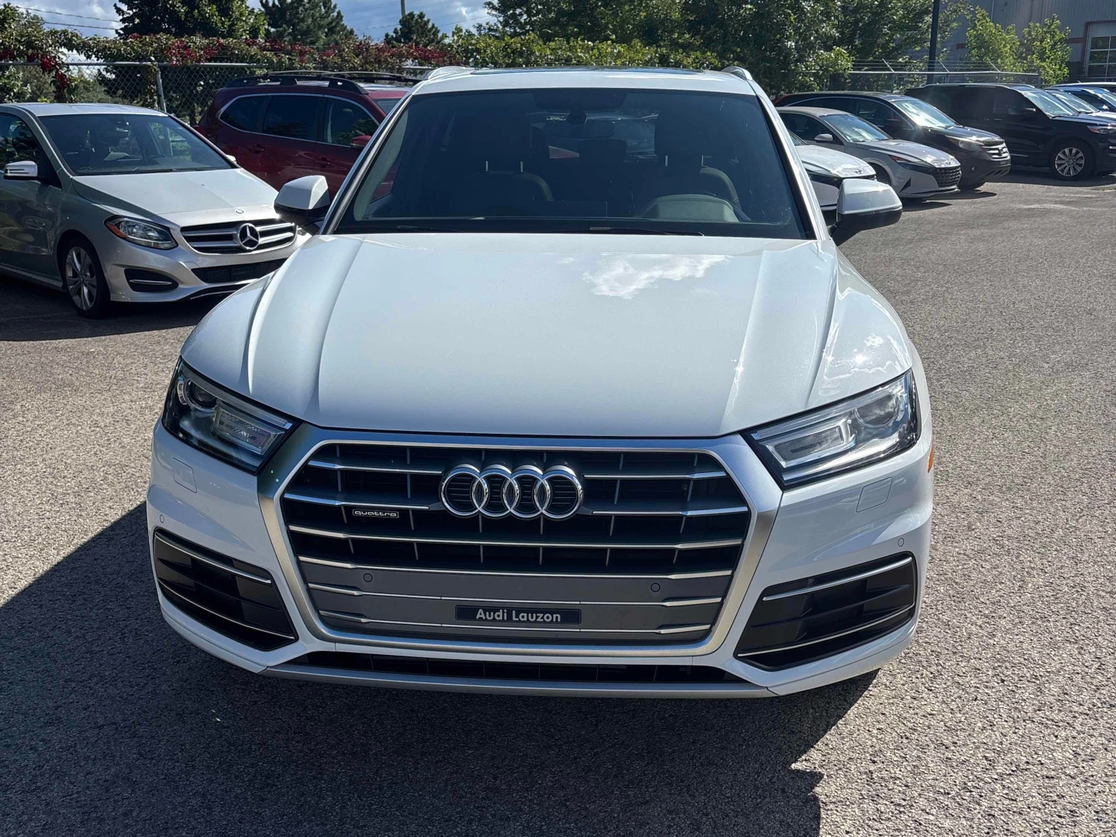 Audi Q5  Progressiv / CAMERA / CARFAX / АВТОКРЕДИТ , снимка 6 - Автомобили и джипове - 55896485