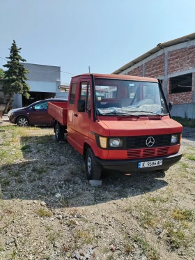     Mercedes-Benz 208 2.3