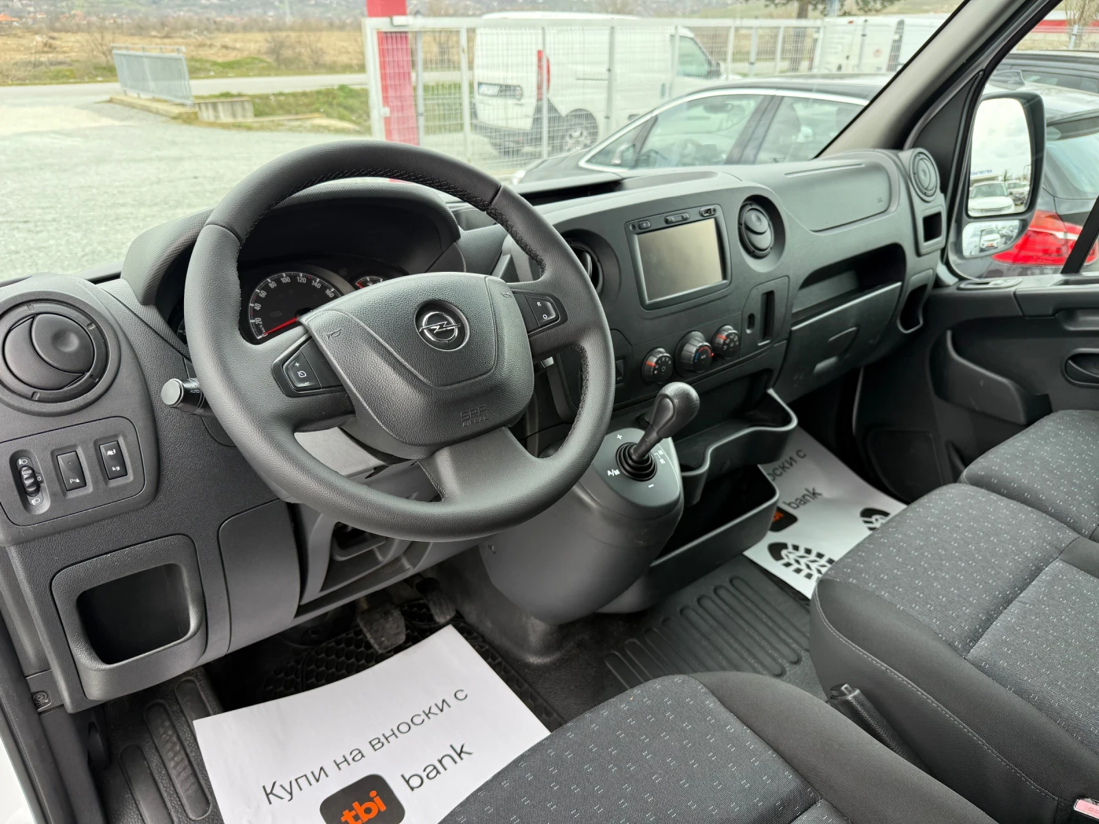 Renault Master (KATO НОВА), снимка 12 - Бусове и автобуси - 53889706