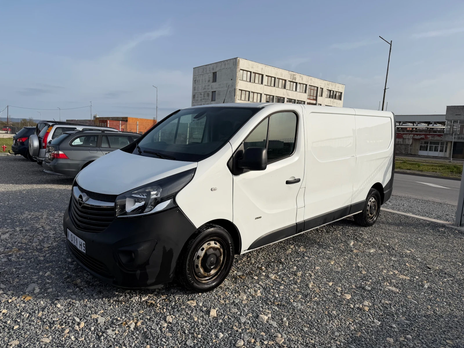 Opel Vivaro BI TURBO 2017g KLIMATIK MAXI | Auto.bg — изображение 1