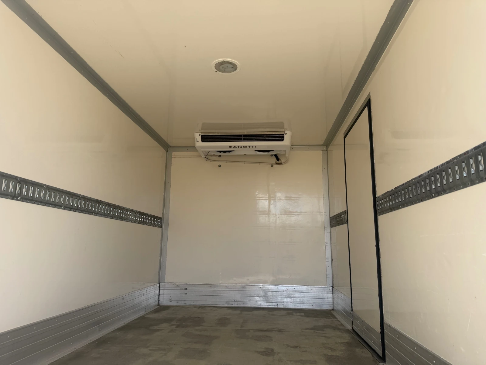 Iveco Deily 50C, снимка 16 - Бусове и автобуси - 54714505