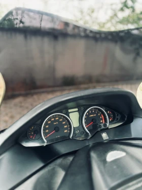 Suzuki Burgman AN 400, снимка 10