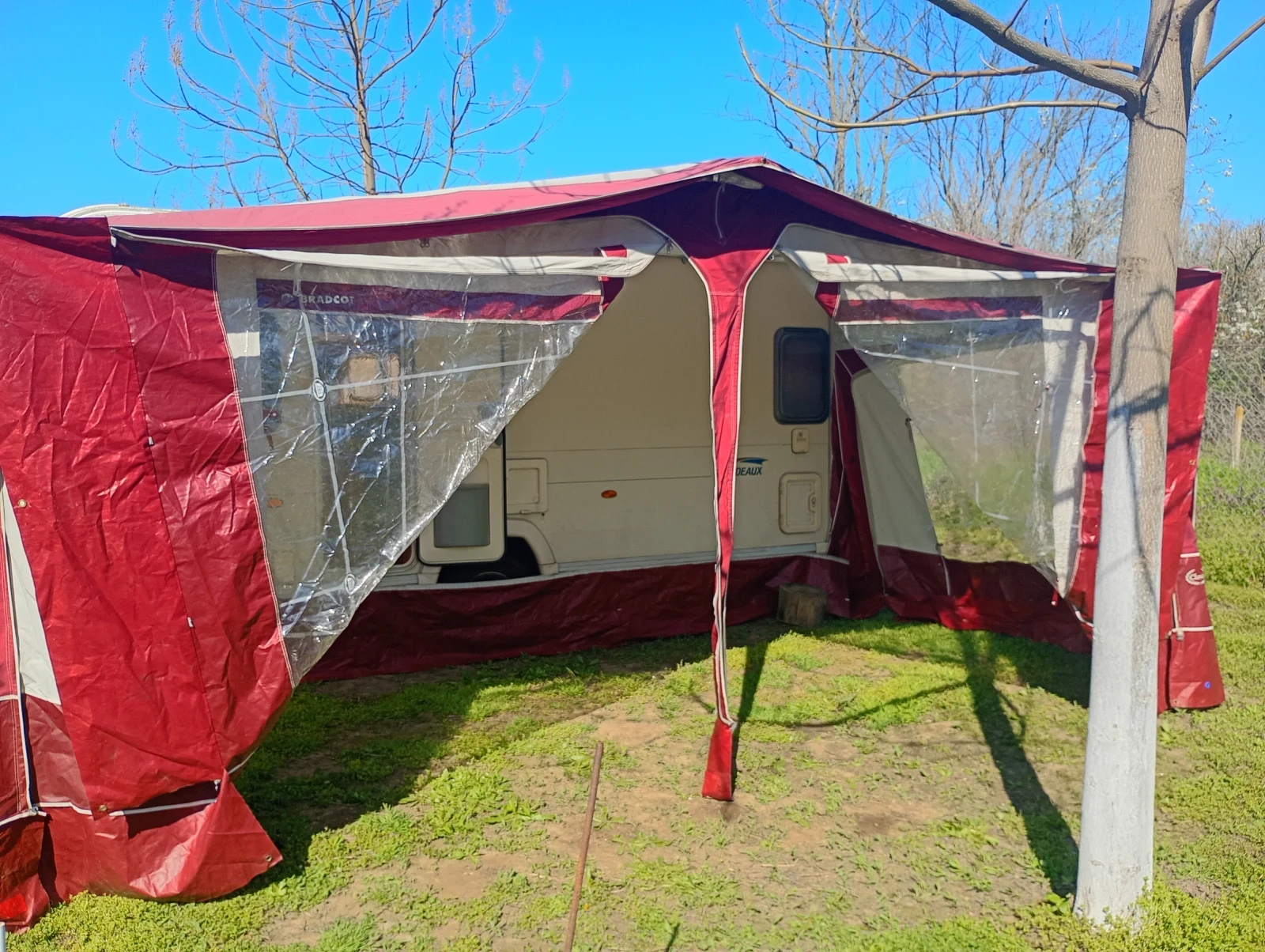 Каравана Bailey Pageant Bourdeaux френска спалня, снимка 5 - Каравани и кемпери - 54132125