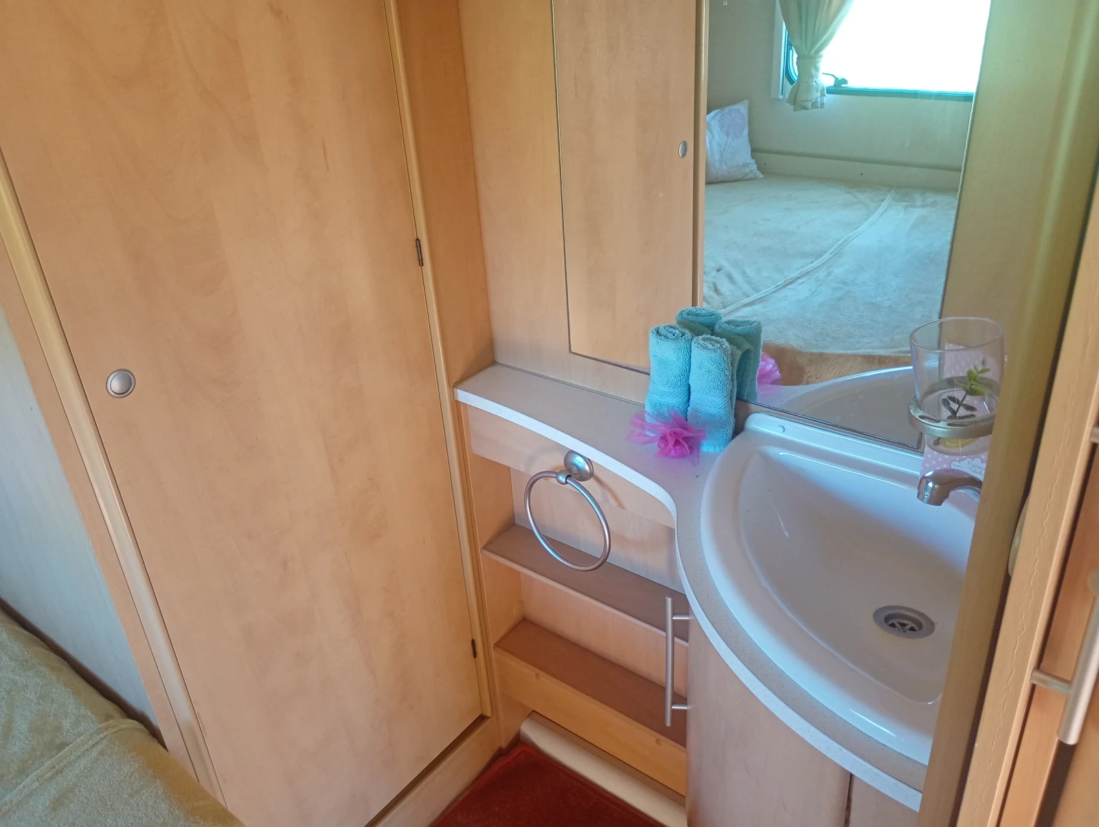 Каравана Bailey Pageant Bourdeaux френска спалня, снимка 7 - Каравани и кемпери - 54132125